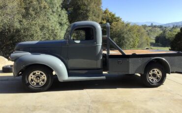 Gmc-1-12-ton-1945-Gray-Gray