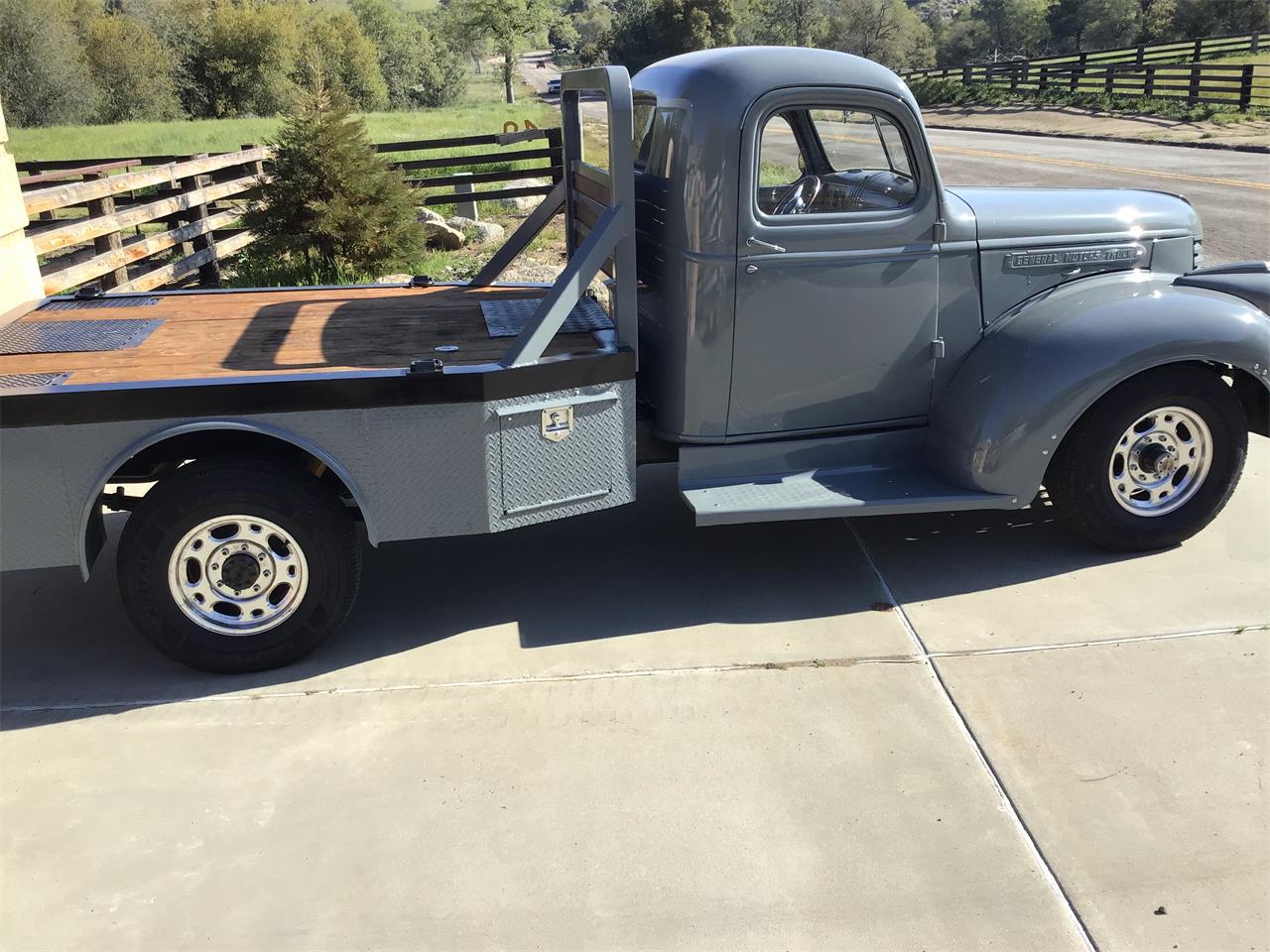 Gmc-1-12-ton-1945-Gray-Gray-4