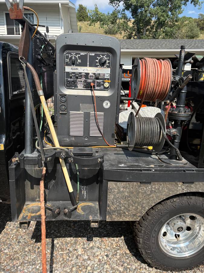 Gmc-1-ton-dually-1986-black-19