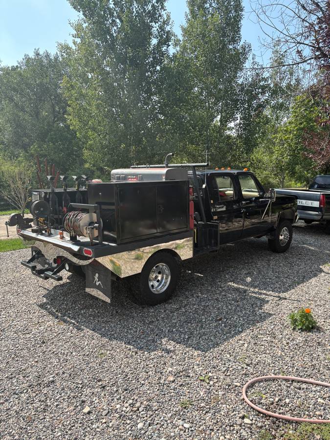 Gmc-1-ton-dually-1986-black-2