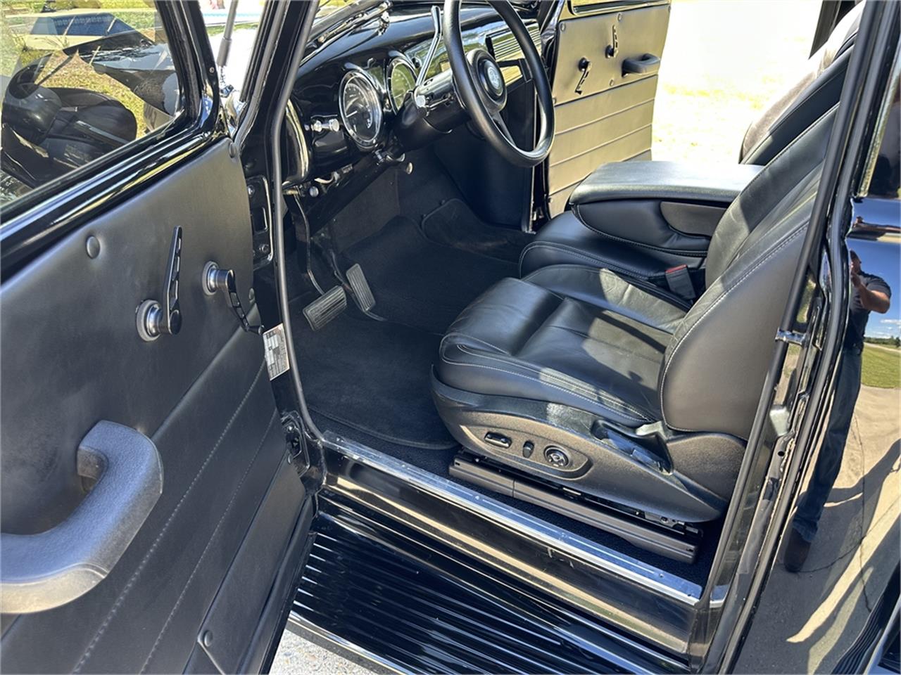 Gmc-100-1953-Black-Black-1