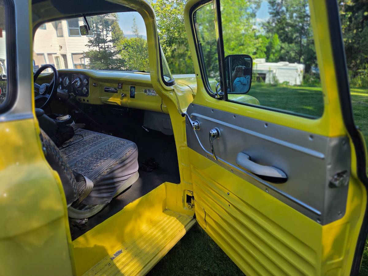 Gmc-100-1955-yellow-11
