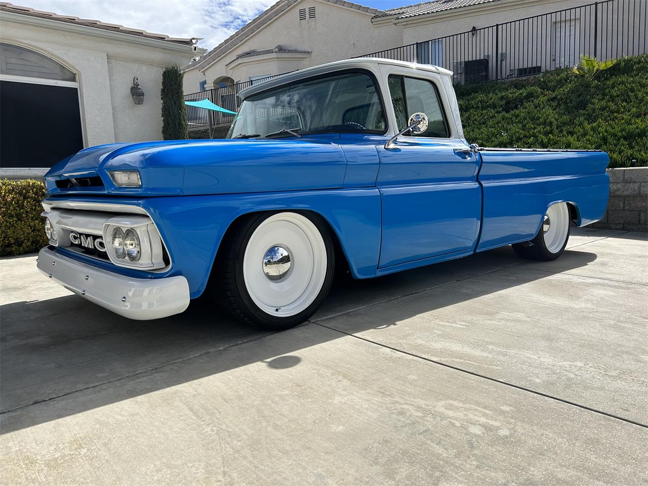 Gmc-1000-1960-Light-BlueWhite-BlackGrey-10