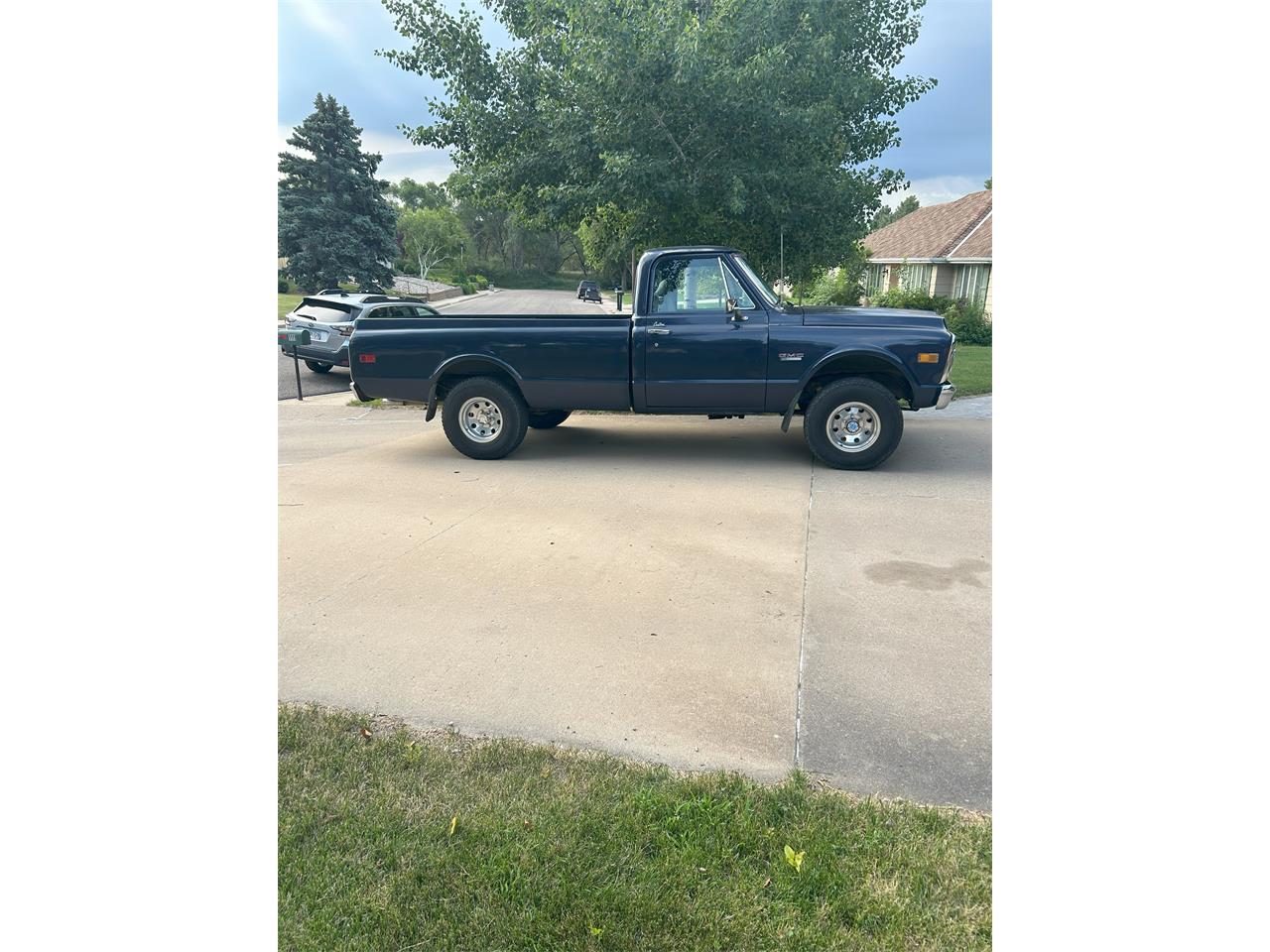 Gmc-12-ton-pickup-1971-dark-blue-gray-leather-14