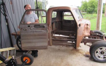 Gmc-12-ton-truck-1953-orange-3