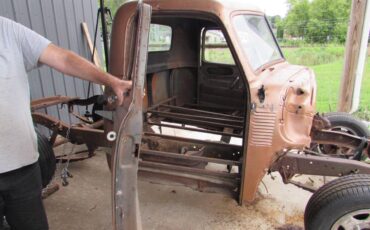 Gmc-12-ton-truck-1953-orange-4
