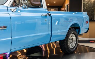 Gmc-1500-1969-Light-Blue-Black-29