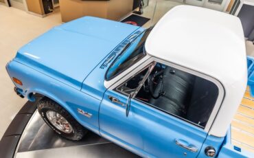 Gmc-1500-1969-Light-Blue-Black-33