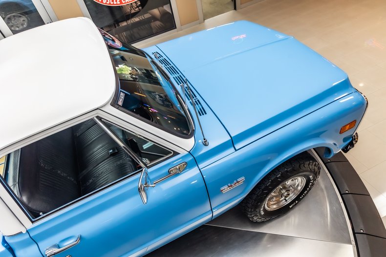 Gmc-1500-1969-Light-Blue-Black-41