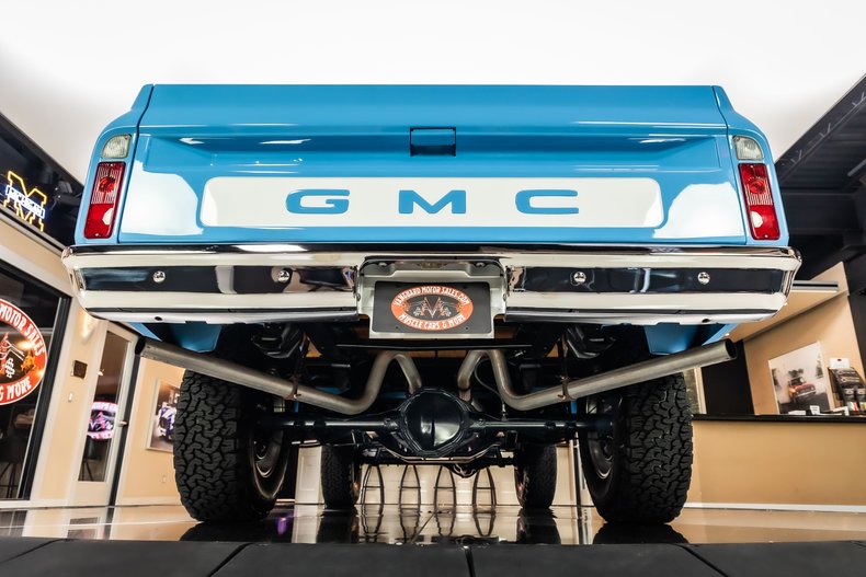 Gmc-1500-1969-Light-Blue-Black-44