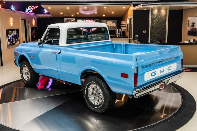 Gmc-1500-1969-Light-Blue-Black-48