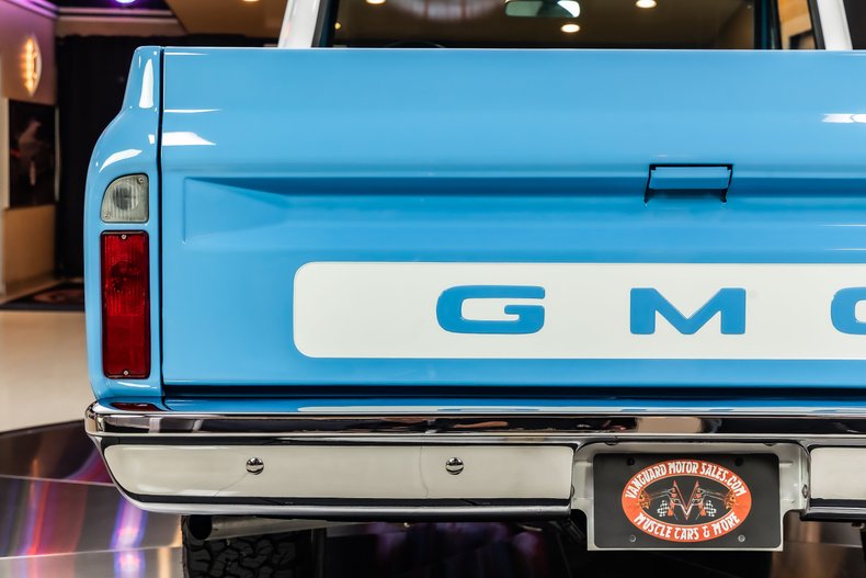 Gmc-1500-1969-Light-Blue-Black-6