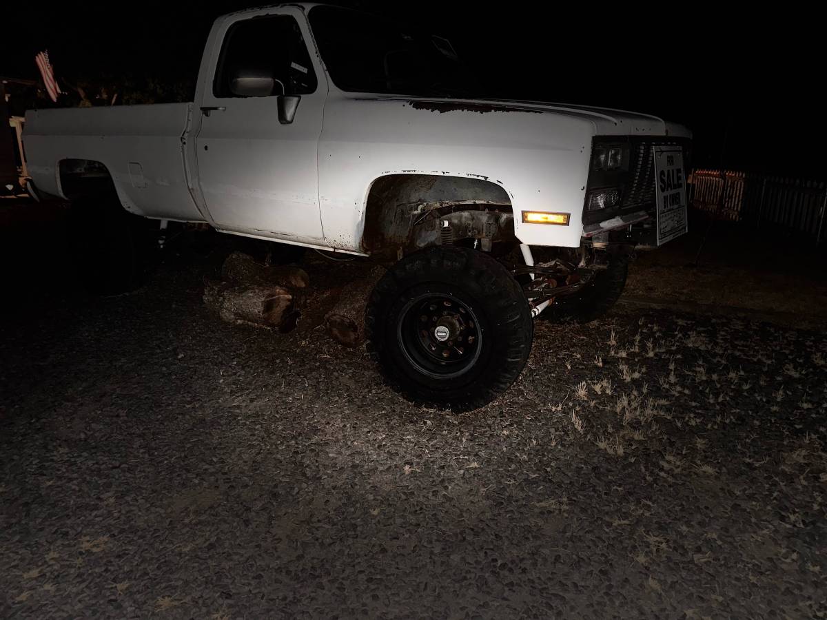 Gmc-1500-4x4-truck-1975-white-5