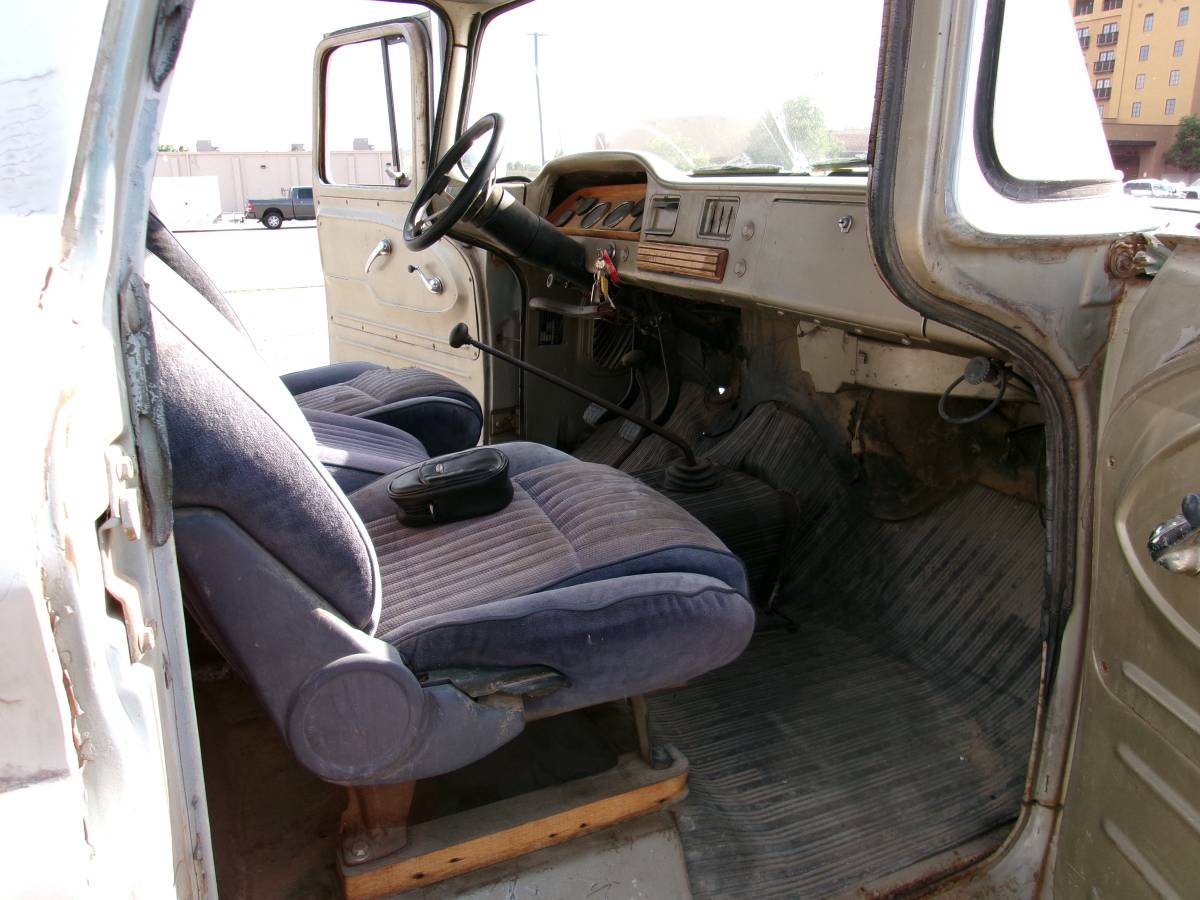 Gmc-1960-grey-9