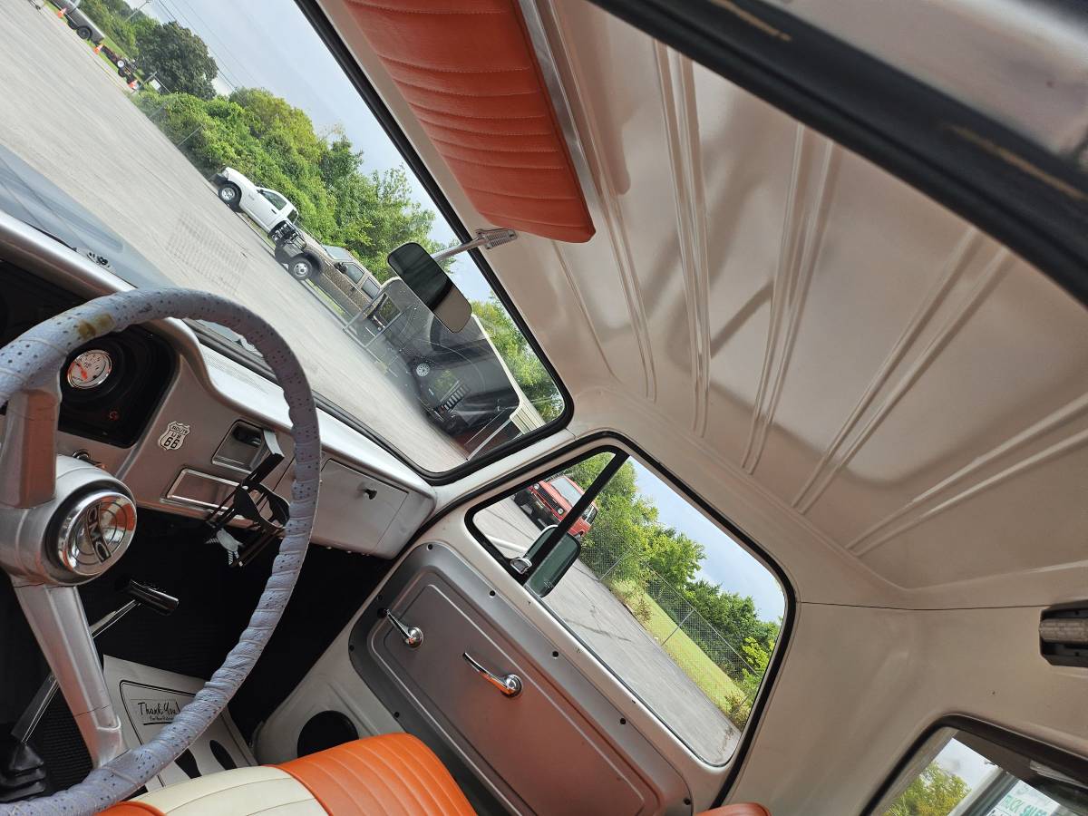 Gmc-1966-black-18