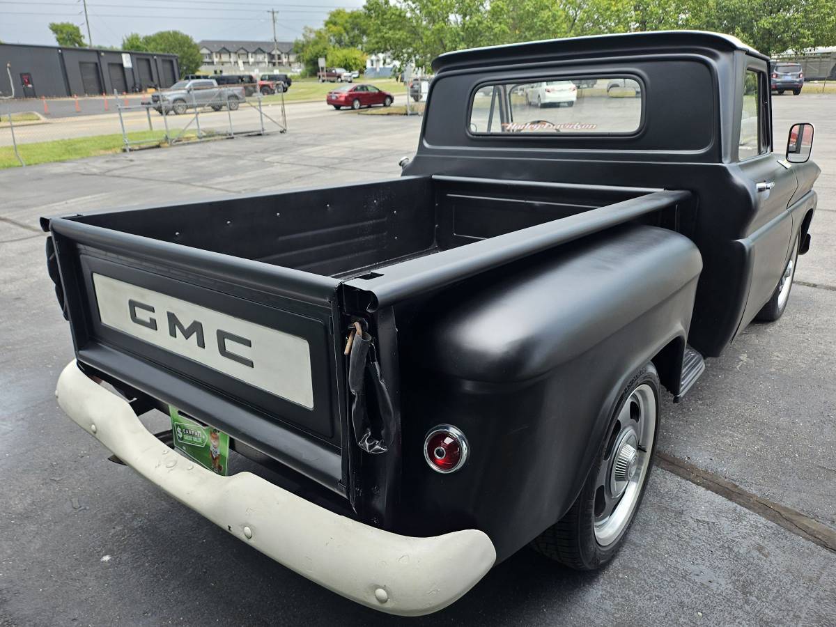 Gmc-1966-black-2