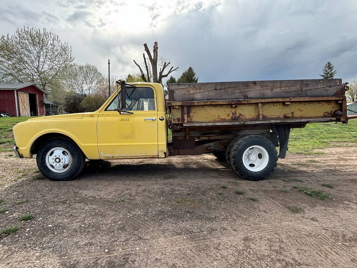 Gmc-1967-yellow