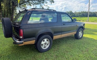 Gmc-1988-black-3