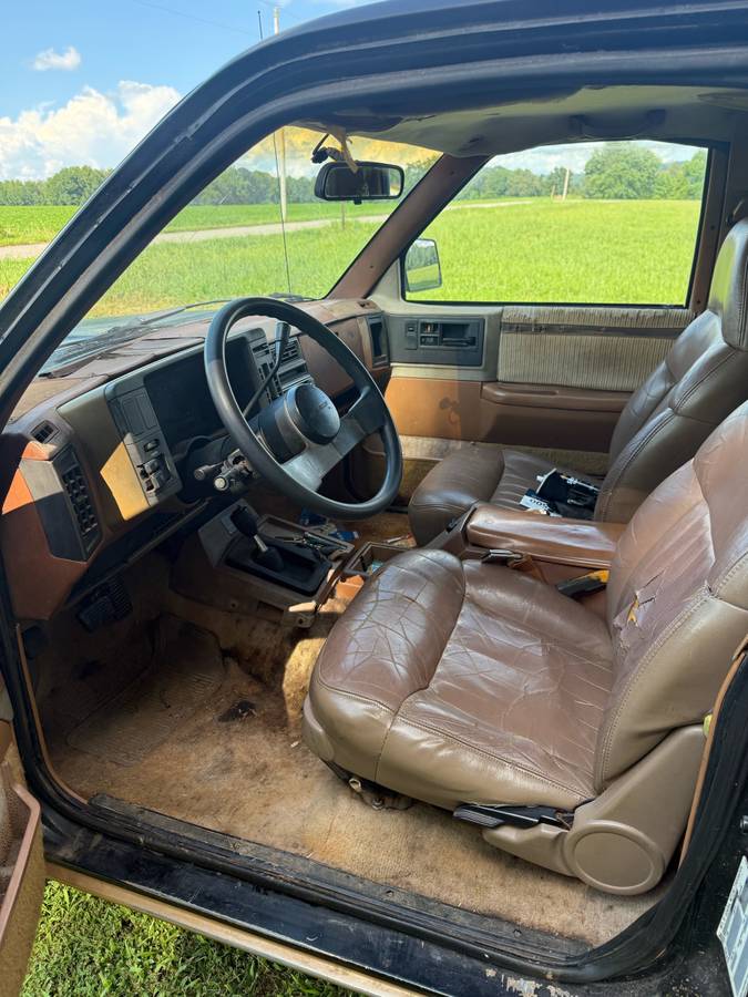 Gmc-1988-black-5