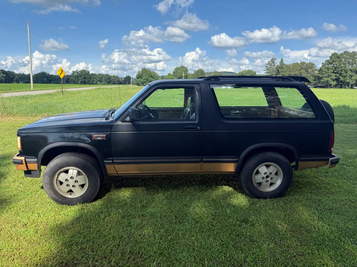 Gmc-1988-black