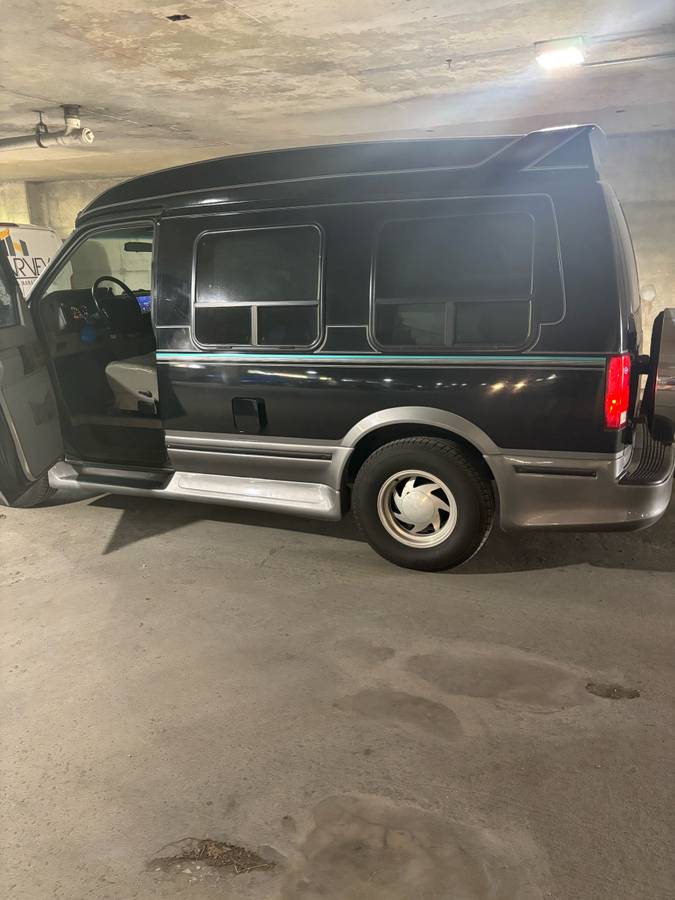 Gmc-1995-black-1