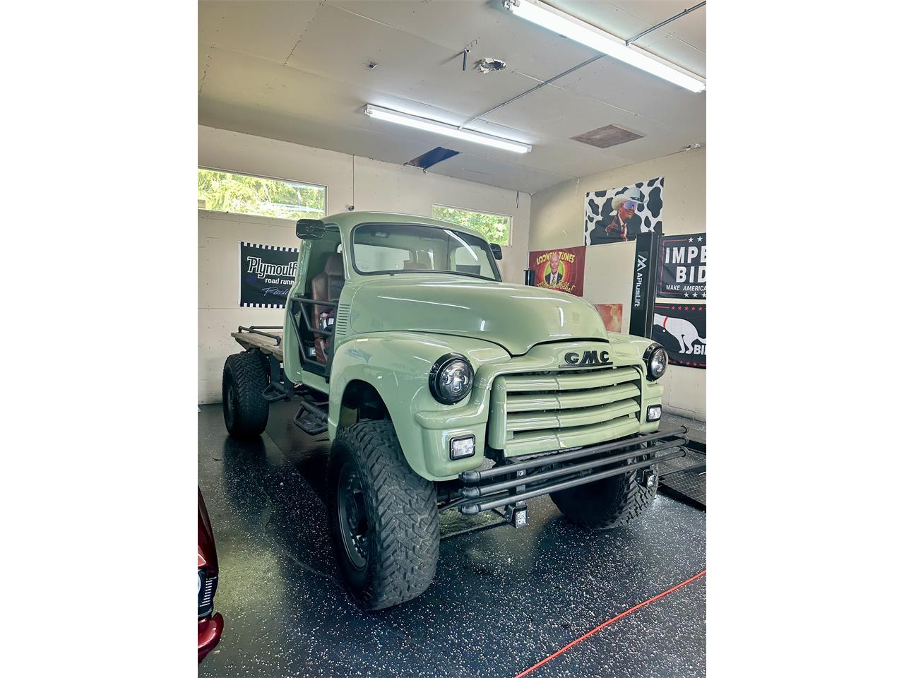 Gmc-2500-1954-Green-Black-and-tan-1