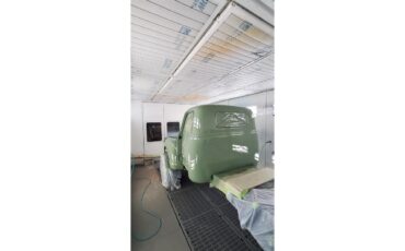 Gmc-2500-1954-Green-Black-and-tan-11