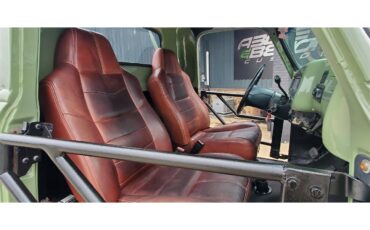 Gmc-2500-1954-Green-Black-and-tan-14