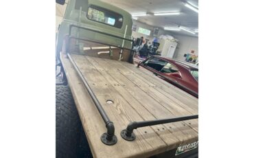 Gmc-2500-1954-Green-Black-and-tan-19