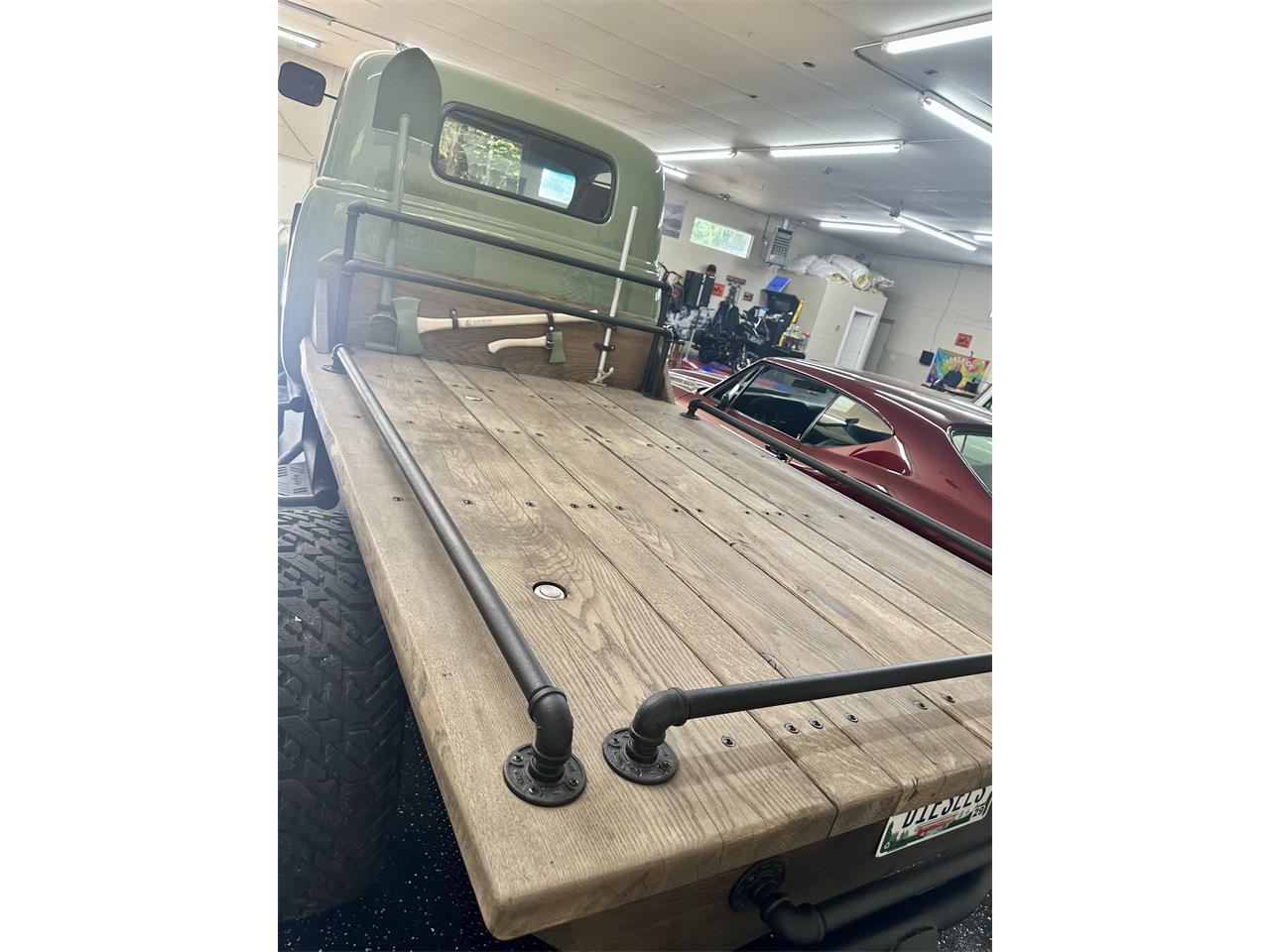 Gmc-2500-1954-Green-Black-and-tan-19