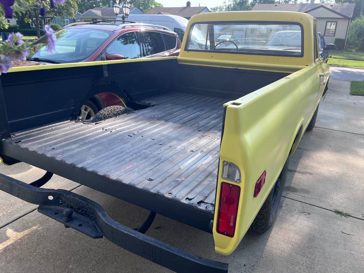 Gmc-2500-1969-yellow-6