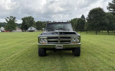 Gmc-2500-1970-Black-Firethorn-red-2