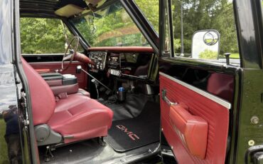 Gmc-2500-1970-Black-Firethorn-red-9