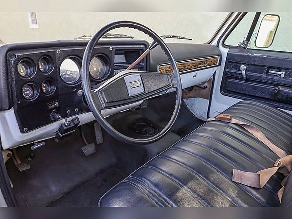 Gmc-3500-1976-black-16