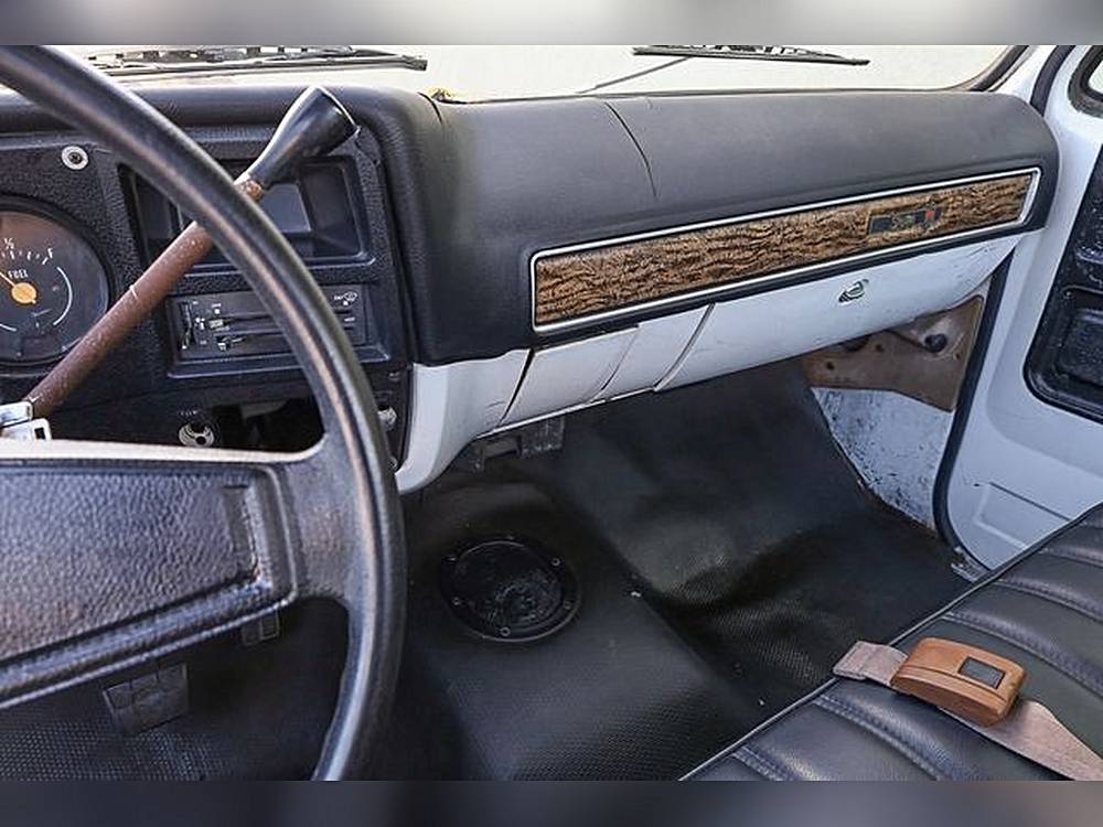 Gmc-3500-1976-black-17