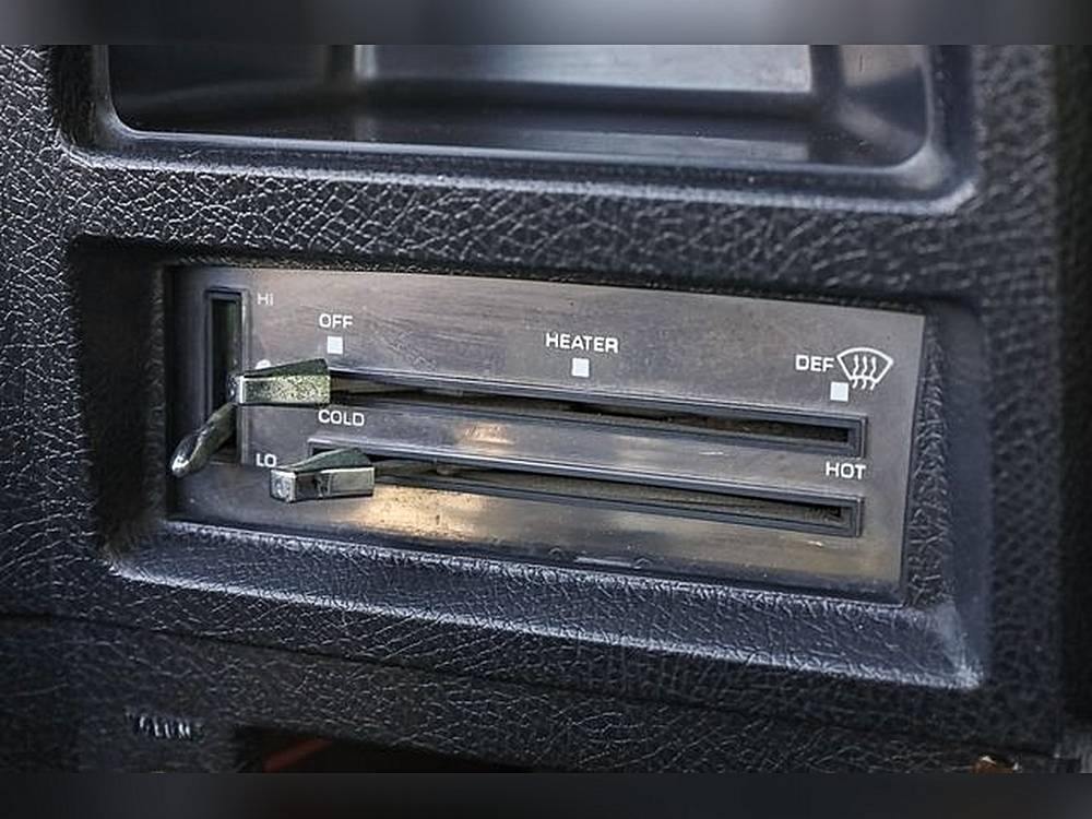 Gmc-3500-1976-black-19