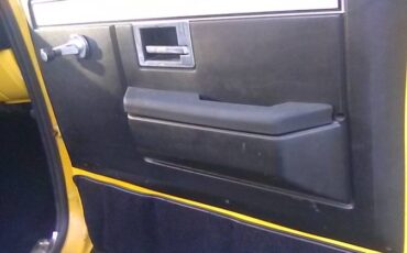 Gmc-3500-1977-yellow-1