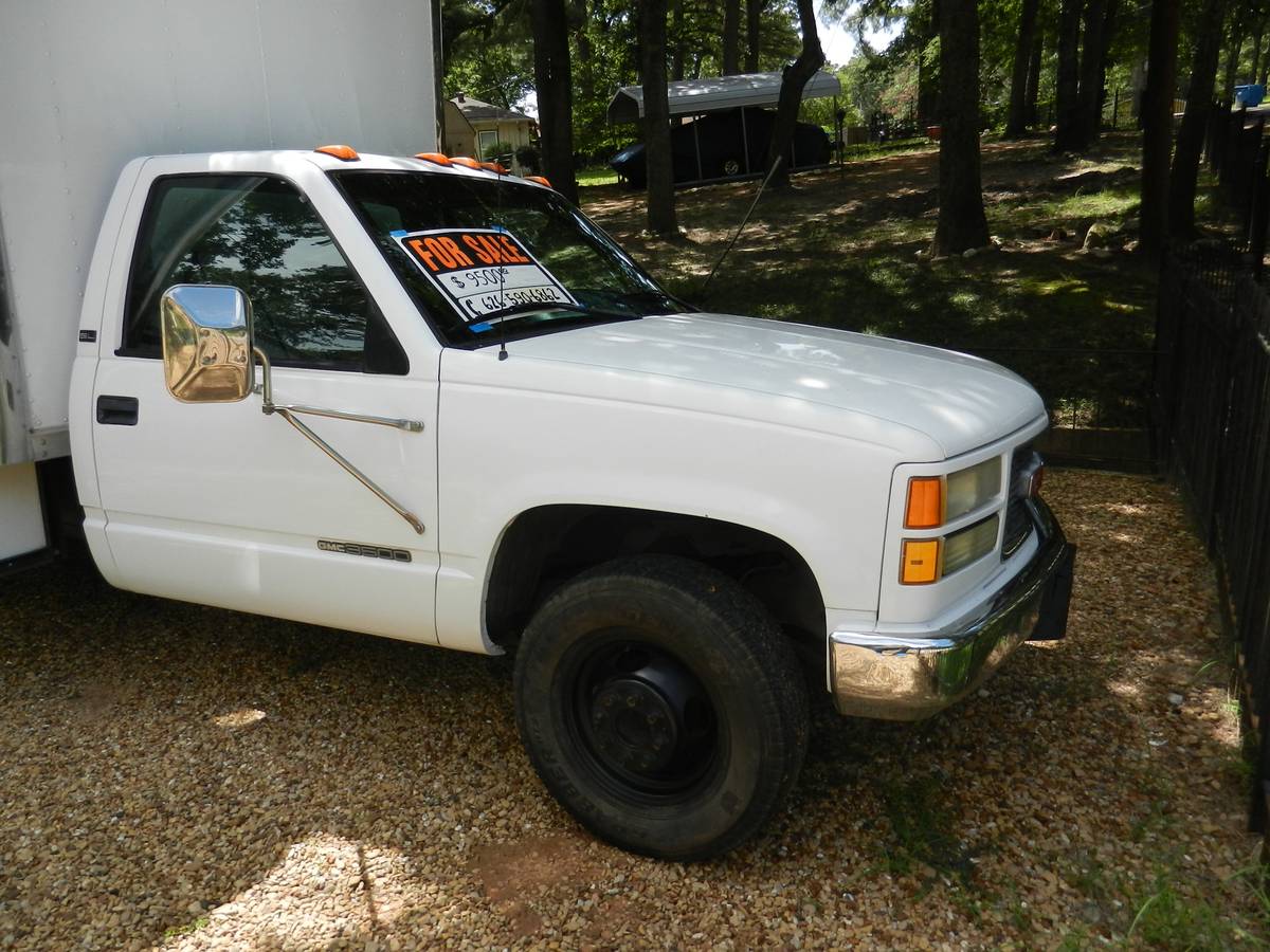 Gmc-3500-1995-white-11