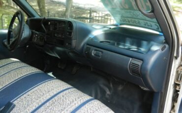 Gmc-3500-1995-white-12