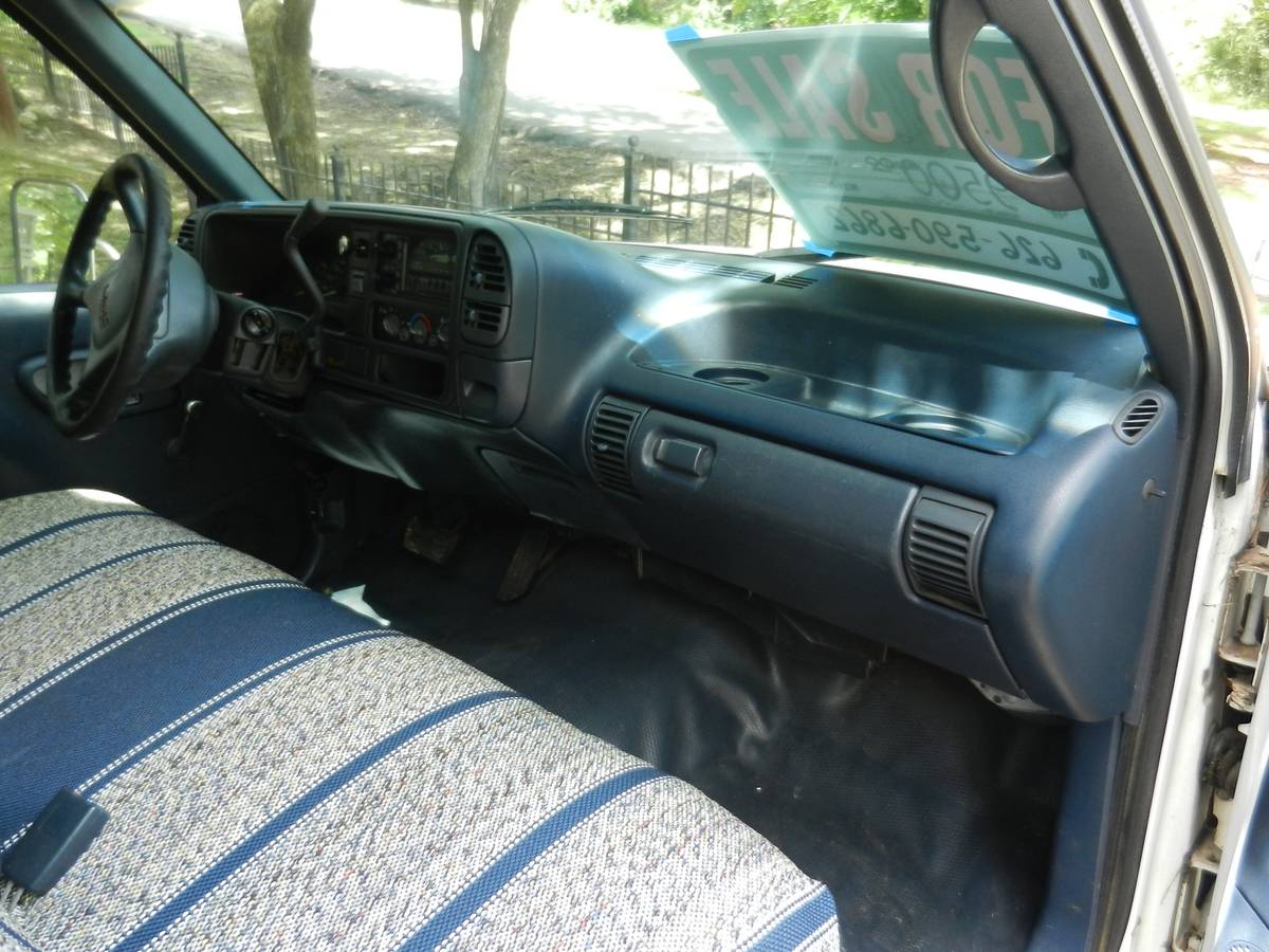 Gmc-3500-1995-white-12
