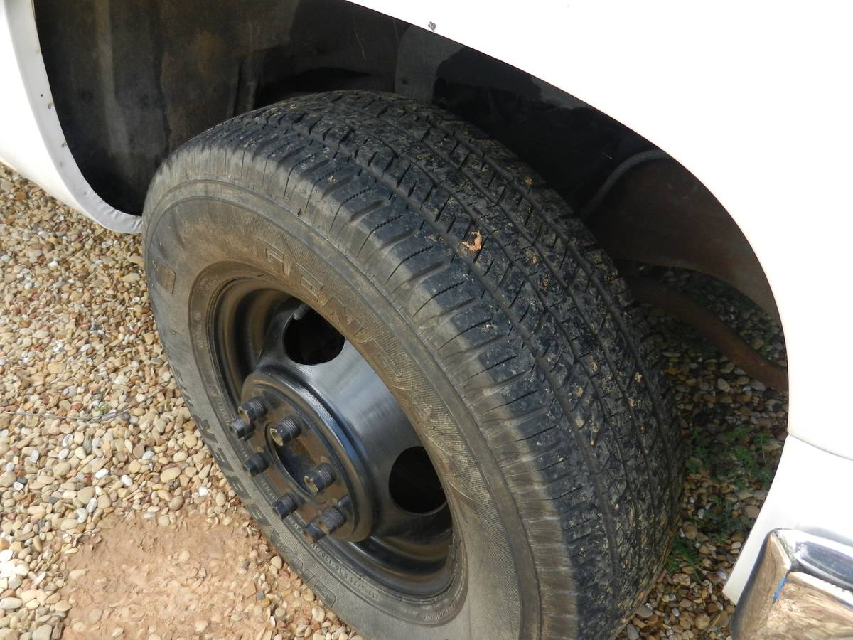 Gmc-3500-1995-white-16