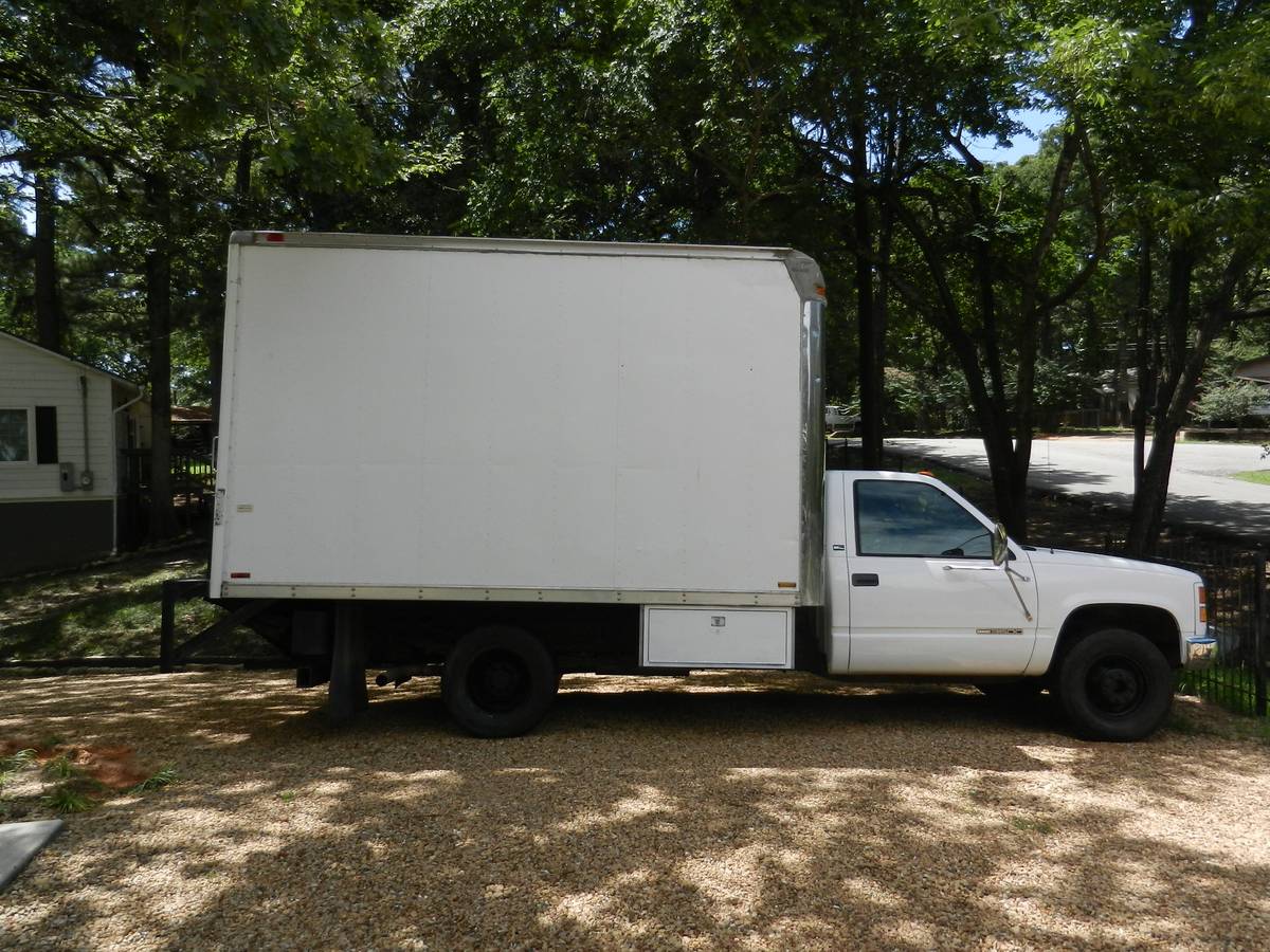Gmc-3500-1995-white