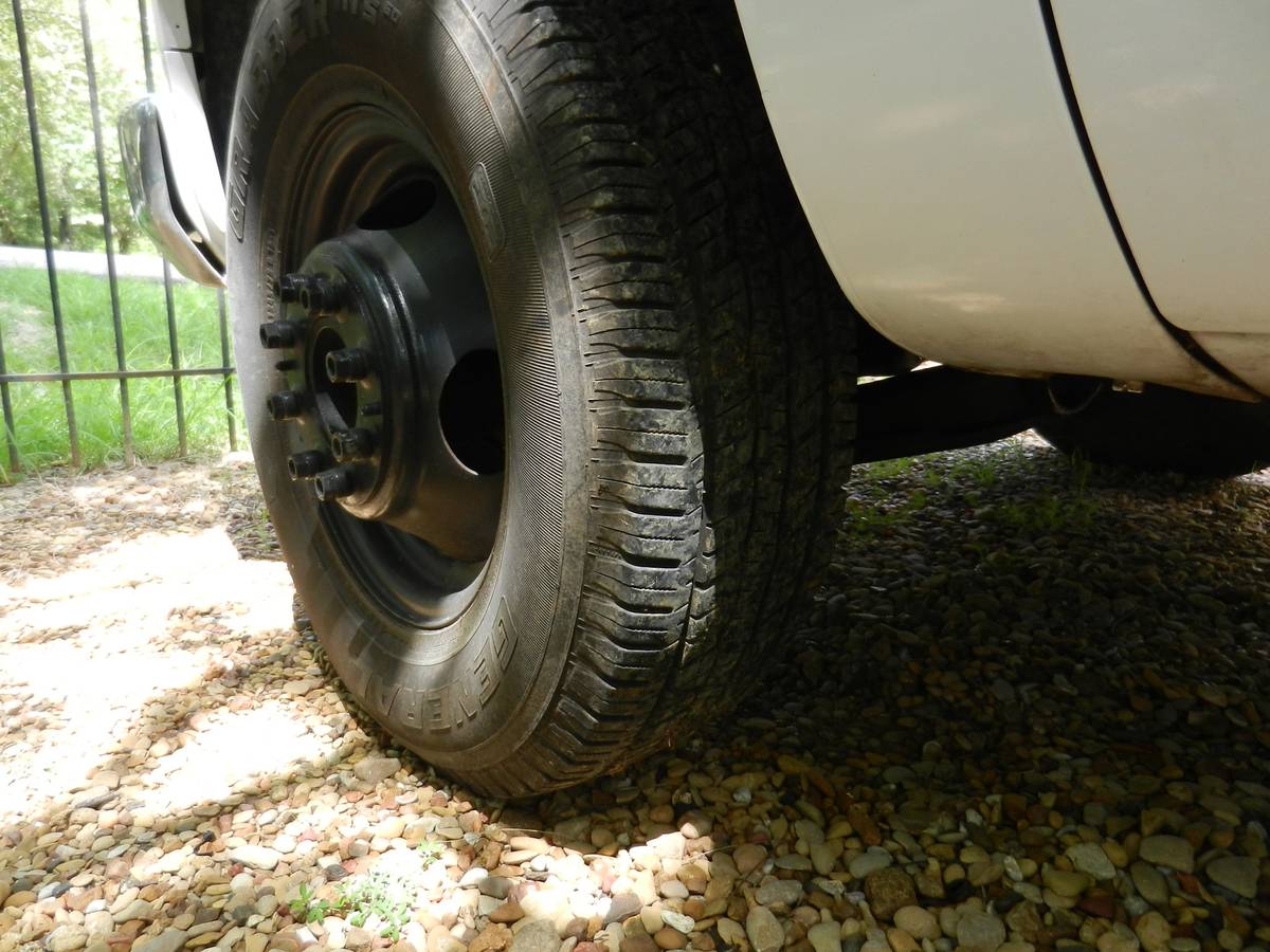 Gmc-3500-1995-white-7