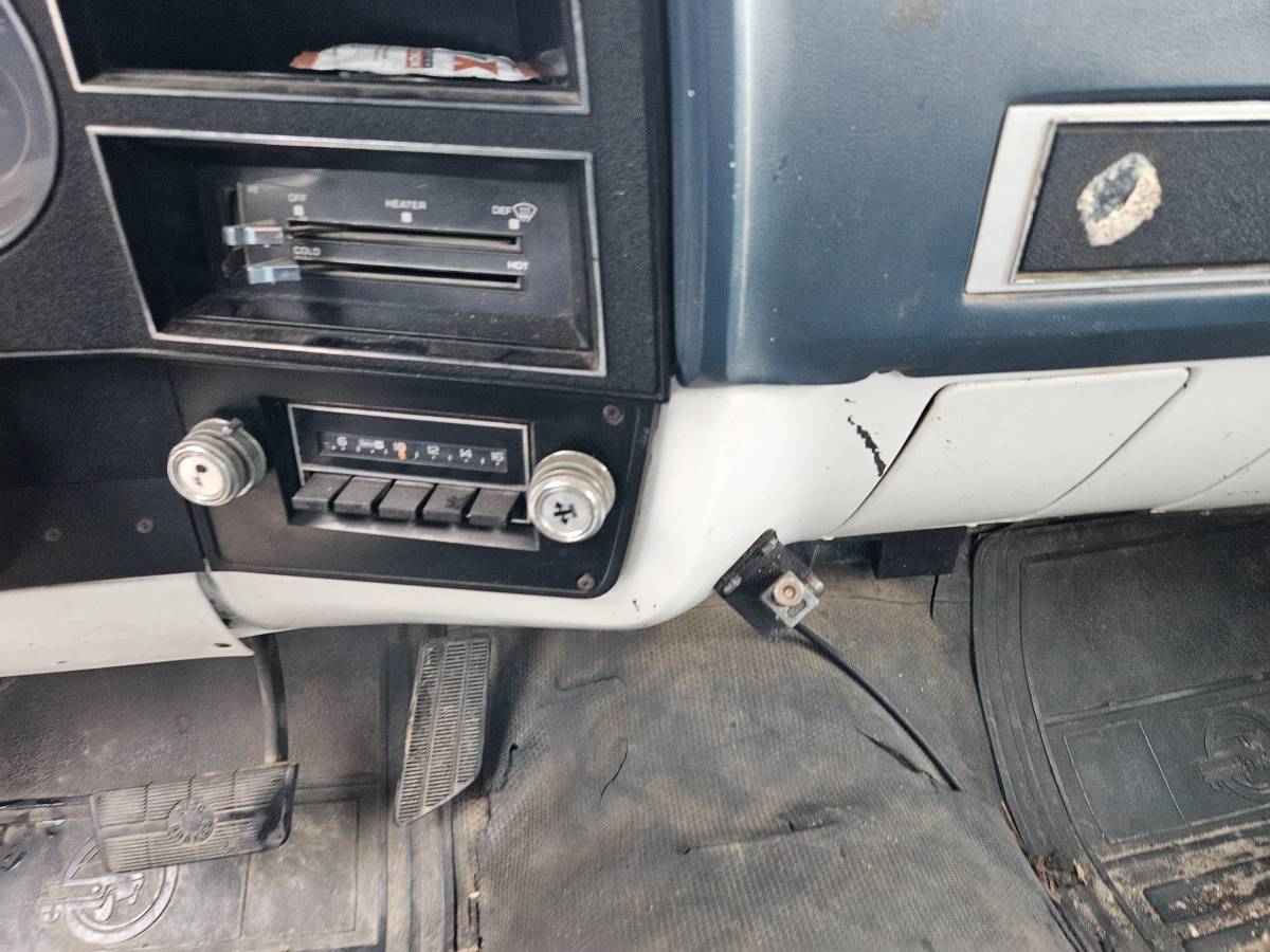 Gmc-3500-dump-truck-1985-11