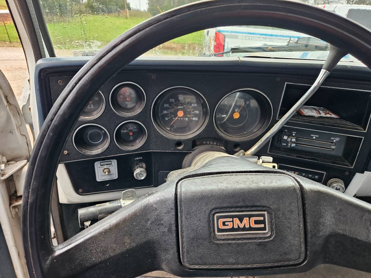 Gmc-3500-dump-truck-1985-14