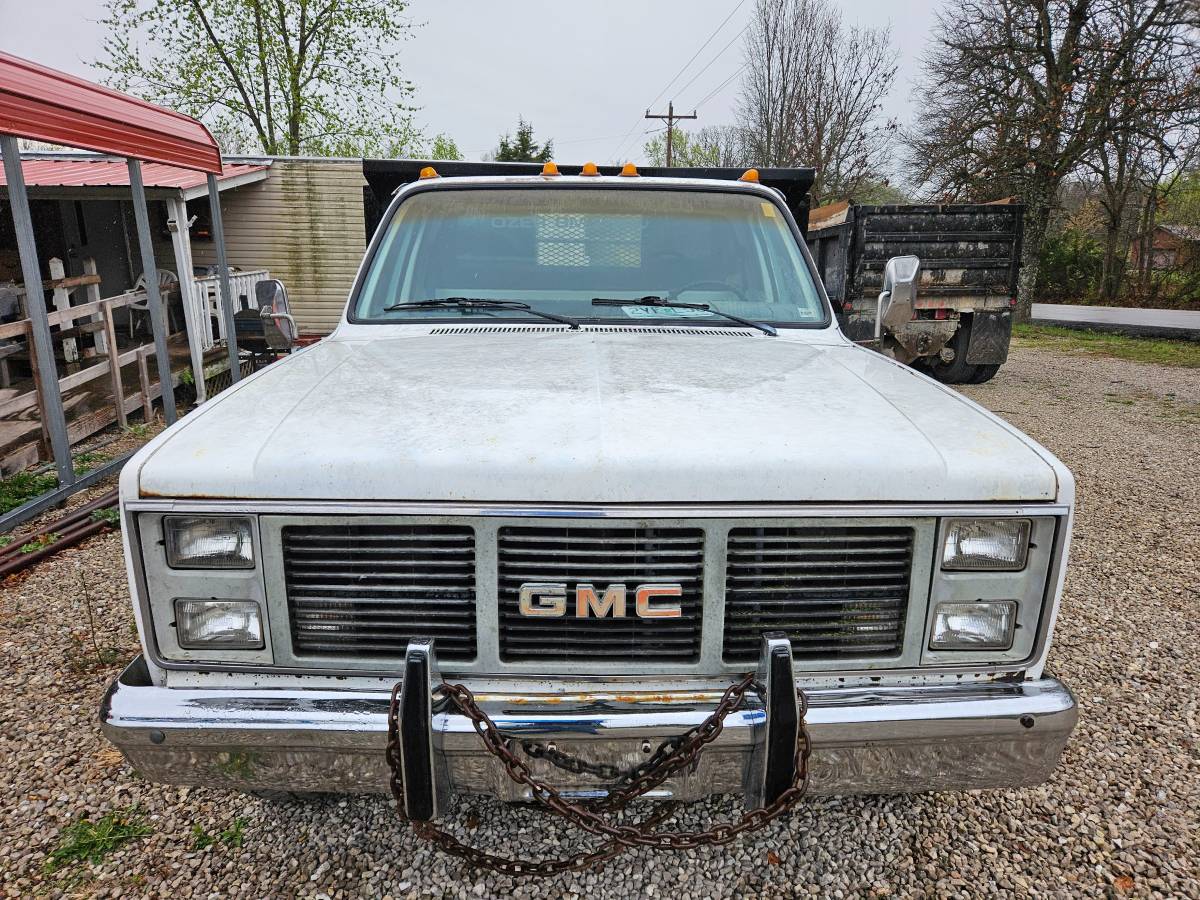 Gmc-3500-dump-truck-1985-3