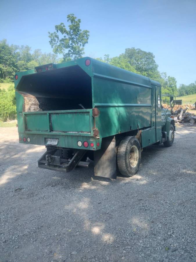 Gmc-700-diesel-1989-green-2