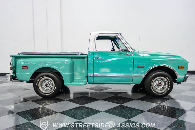 Gmc-C10-1968-Seafoam-Green-Black-15