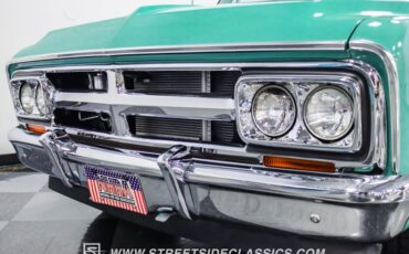 Gmc-C10-1968-Seafoam-Green-Black-21