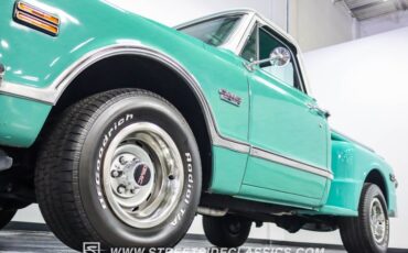 Gmc-C10-1968-Seafoam-Green-Black-24